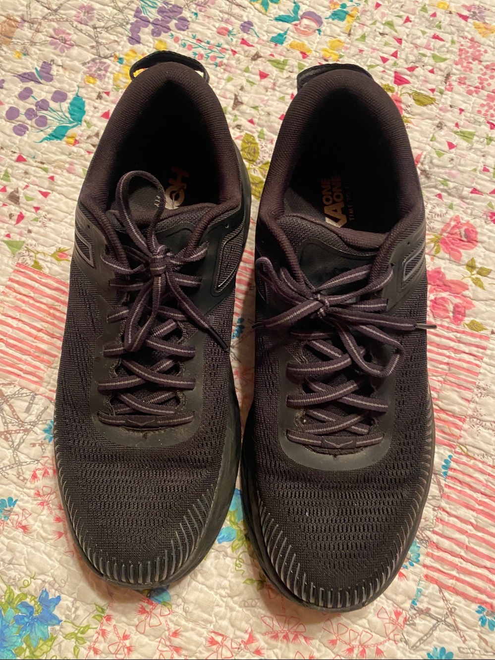 Hoka Men's Black Athletic Running Shoes size 11 EUC - Picture 2 of 7